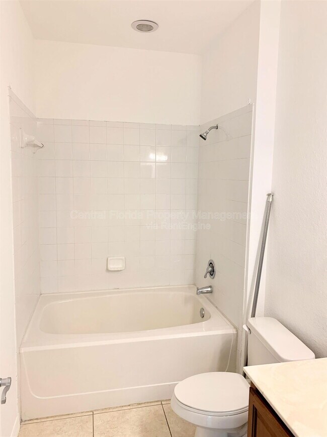 Building Photo - 2460 Grand Central Pkwy