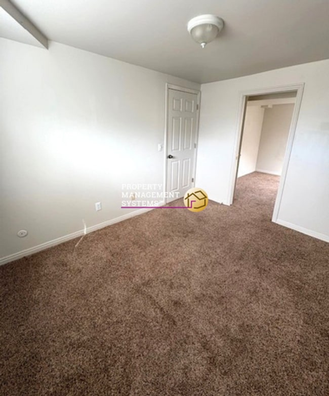 Building Photo - 4 Bedroom Home in Taylorsville!