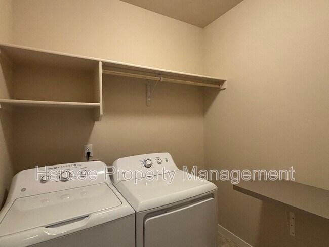 Building Photo - 9070 W Songwood Dr