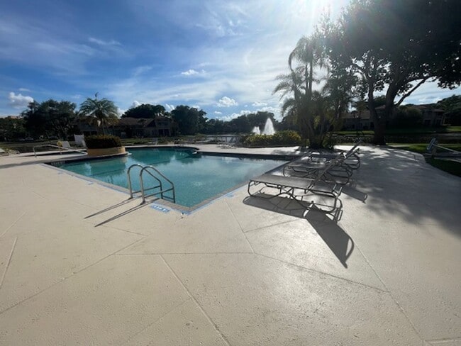 Building Photo - Palm Lakes Condominium