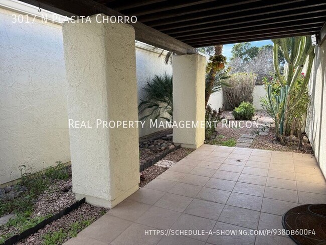 Building Photo - 3017 Placita Chorro