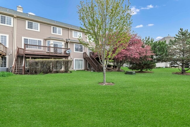 Building Photo - 1263 Tamarack Dr