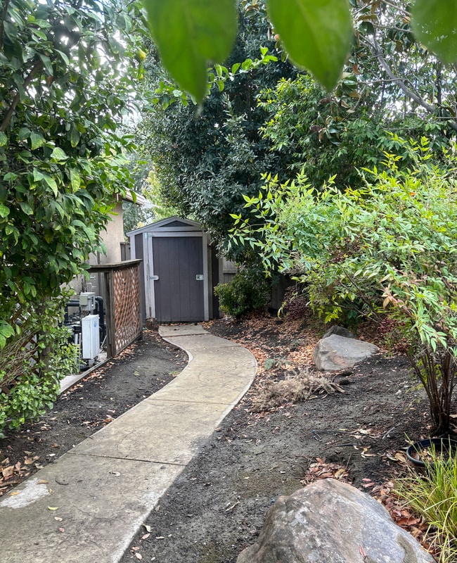 Building Photo - 5/3 (3521 sqft)-Pool, Firepit, Dog Run, Ou...