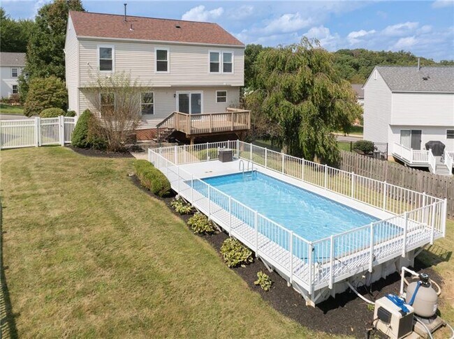 Building Photo - 1421 Sandstone Dr