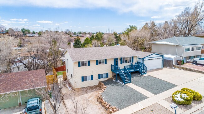 Primary Photo - 809 Pioneer Ln