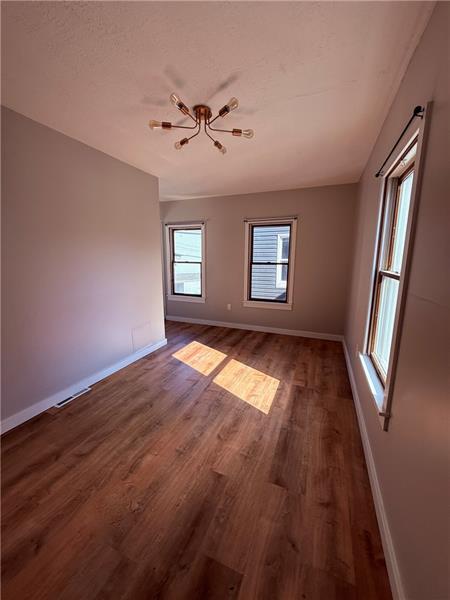 Building Photo - 32 Cherry St