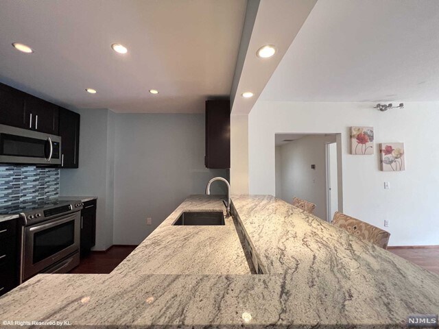 Building Photo - 3303 City