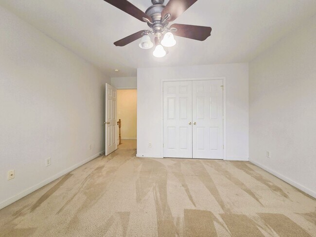 Building Photo - Stately brick front contemporary on huge c...