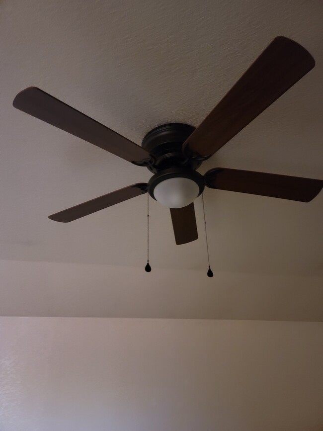 Ceiling fans in all rooms throughout - 537 Stevenson Rd