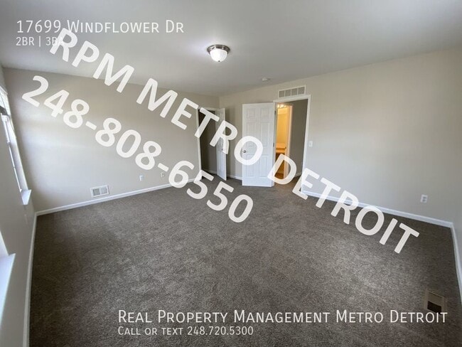 Building Photo - Beautiful Condo with Great Location,