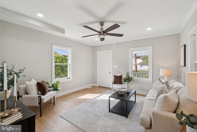 Building Photo - 4914 22nd St N