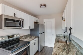Building Photo - Altitude Apartments East ( Ferndale 28 LLC)