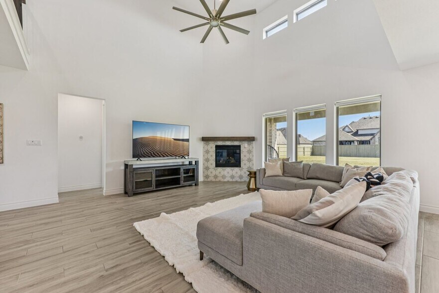 Building Photo - 253 Rosetta Lp