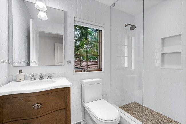 Building Photo - 115 Ocean Blvd