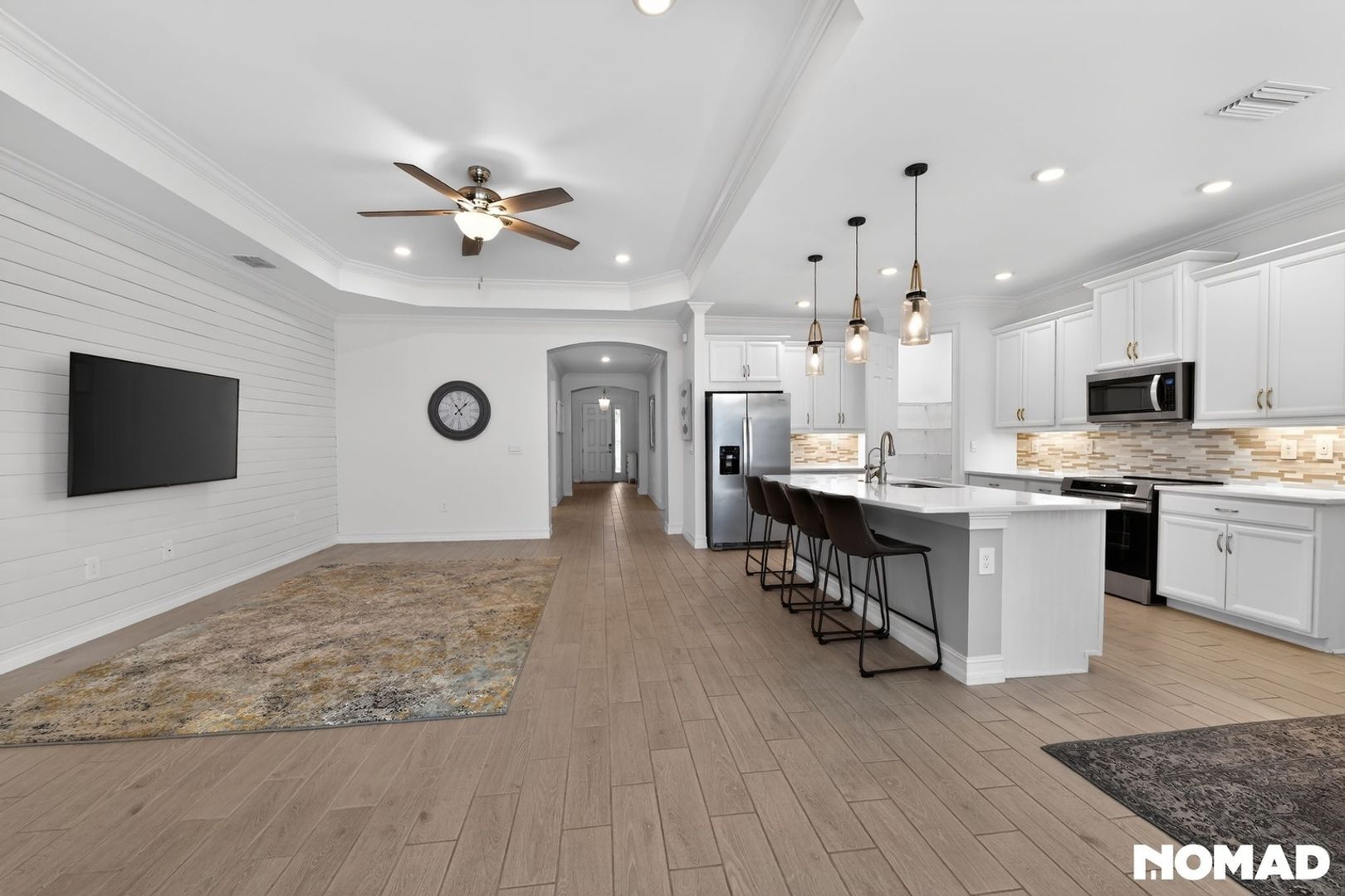 Building Photo - 229 Vinadio Blvd