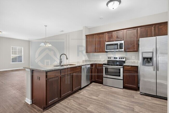 Building Photo - Townhouse in Hampton Forest