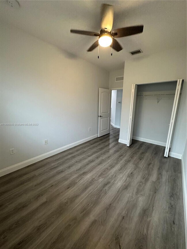 Building Photo - 155 SW 7th Ct