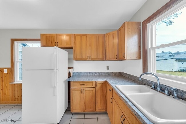 Building Photo - 1721 Tuxedo Ave