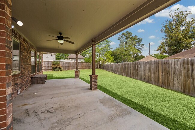 Building Photo - 12526 Mill Hedge Dr