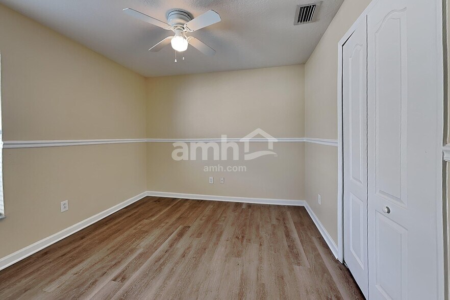 Building Photo - 11555 Misty Isle Ln