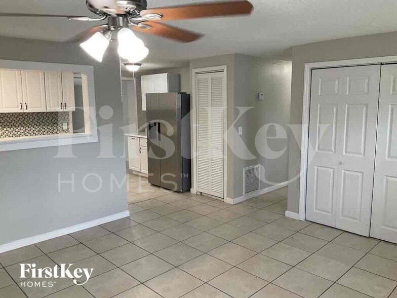 Building Photo - 3044 San Salvadore Ave