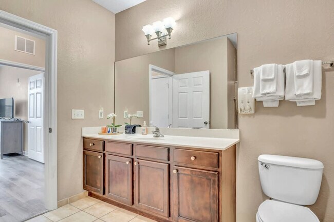 Building Photo - 3176 Feltrim Pl