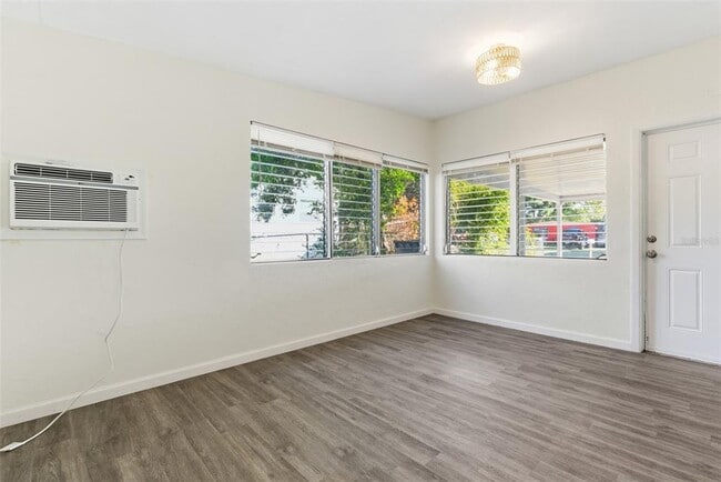 Building Photo - 5481 47th Ave N