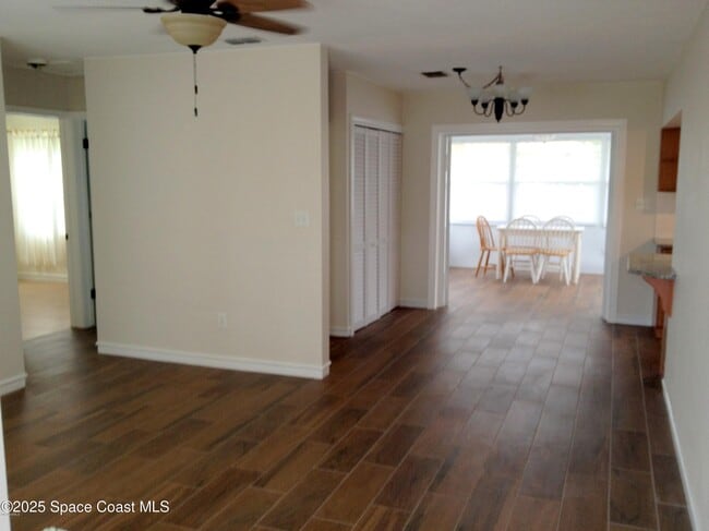 Building Photo - 151 Delmar St