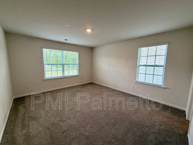 Building Photo - 771 Tiger Lily Drive