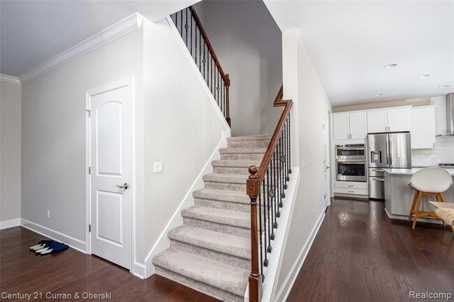 Building Photo - 47749 Fieldstone Dr