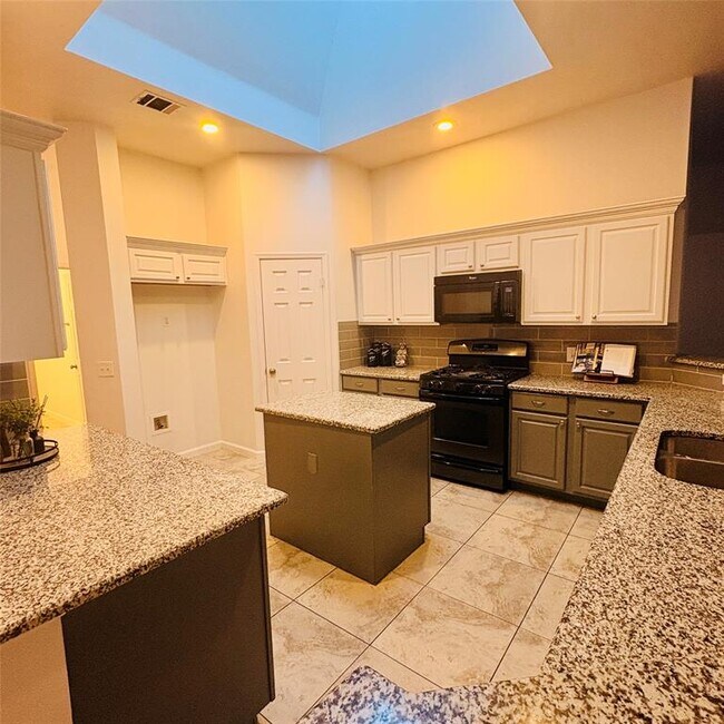 Building Photo - 1109 Briargate Dr