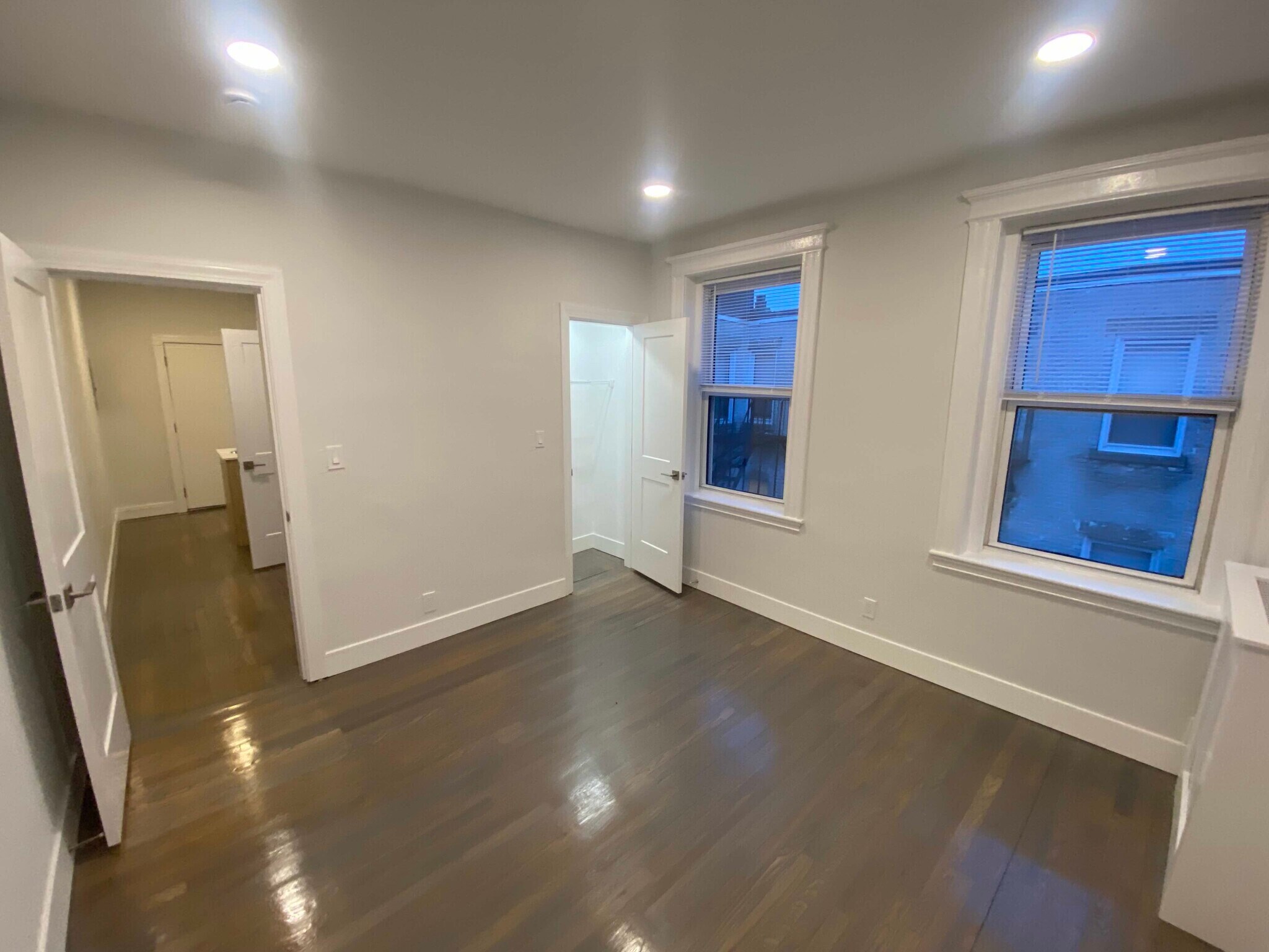 Building Photo - 111 Park Dr