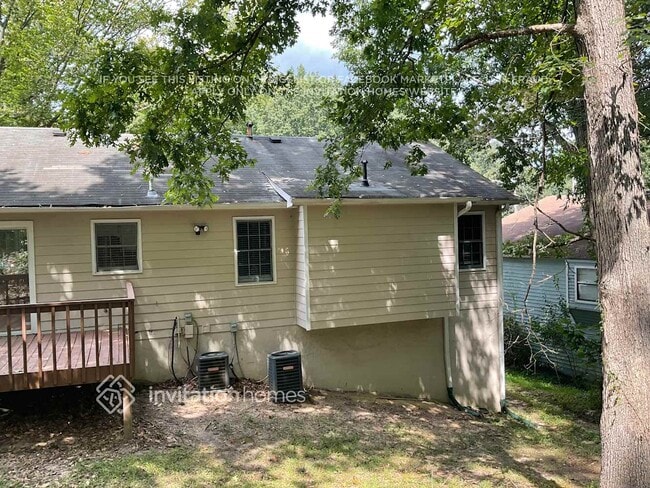 Building Photo - 5615 Princeton Oaks Dr