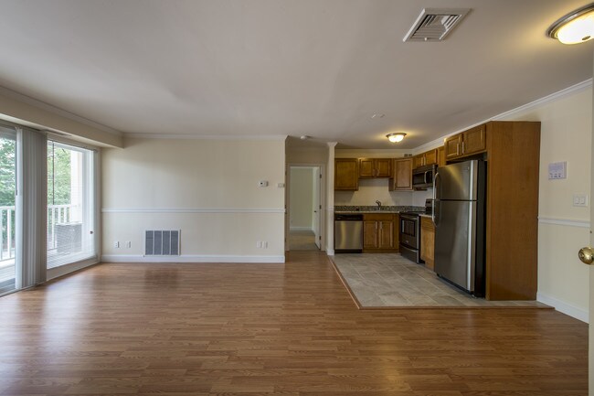 Building Photo - 105 Westgate Dr