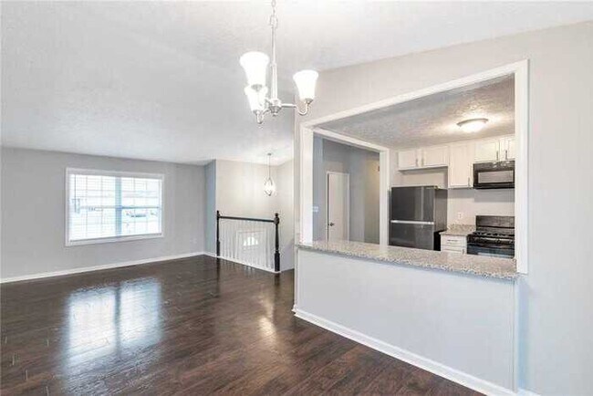 Building Photo - Fantastic 4bd/2ba home! Let yourself in!
