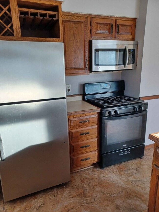 Building Photo - 20515 Chippendale Ave