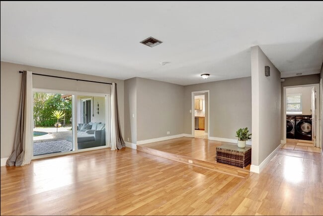Building Photo - 9062 NW 20th Manor