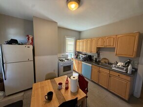 Building Photo - 348 Faneuil St