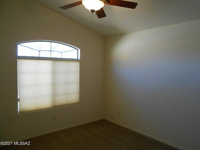 Building Photo - 14048 E Fairway Bluff Ct