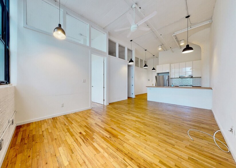 Building Photo - Seigel Street