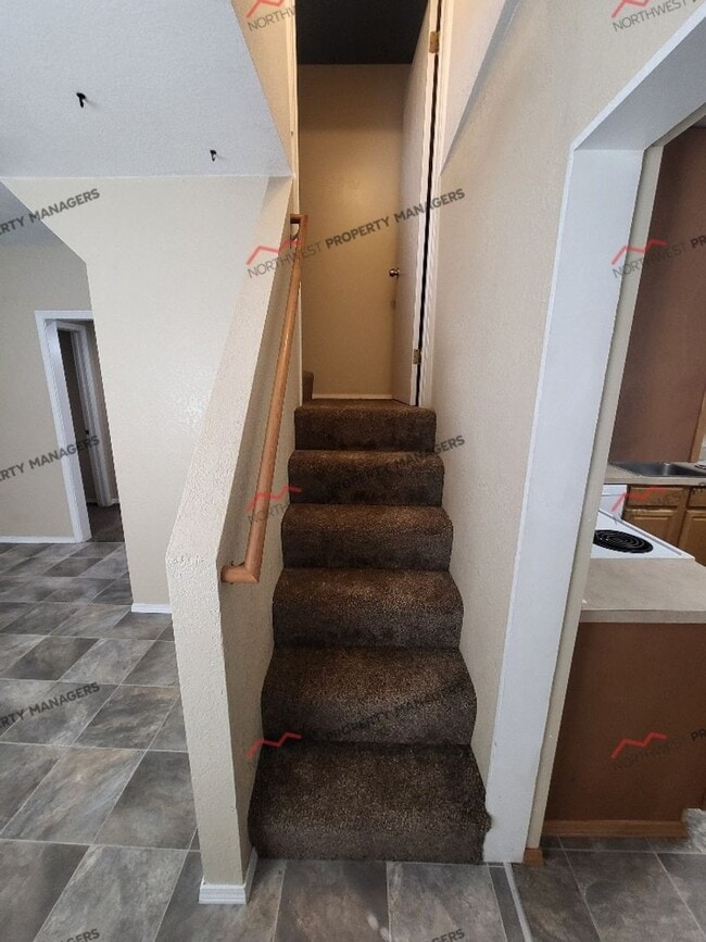 Building Photo - STATUS: *AVAILABLE* | R28 | $1895 + $100 FLAT RATE FOR W/S