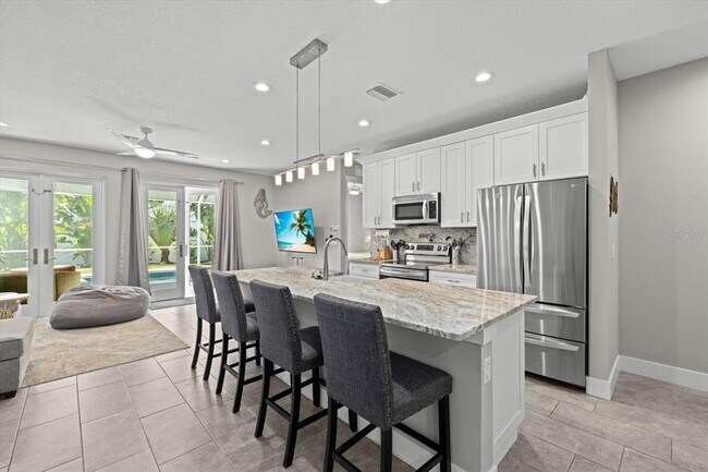 Building Photo - 279 Avalon Rd