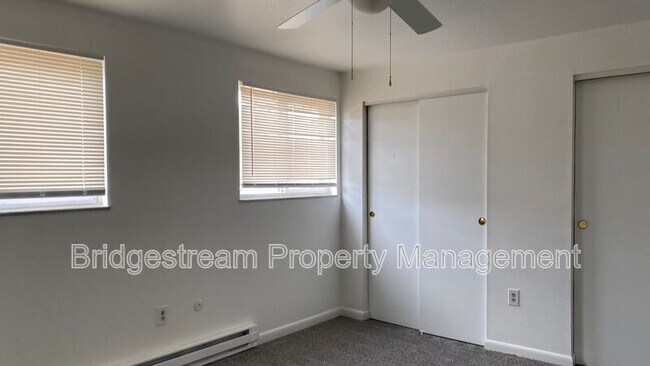 Building Photo - 411 Baltimore St