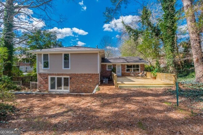 Building Photo - 629 Willivee Dr