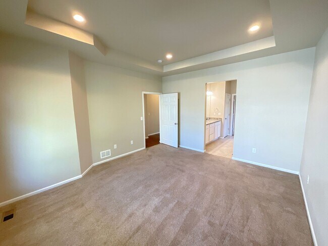 Building Photo - 6706 Golden Briar Ln