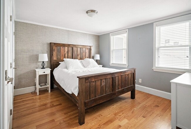 Building Photo - 182 E St