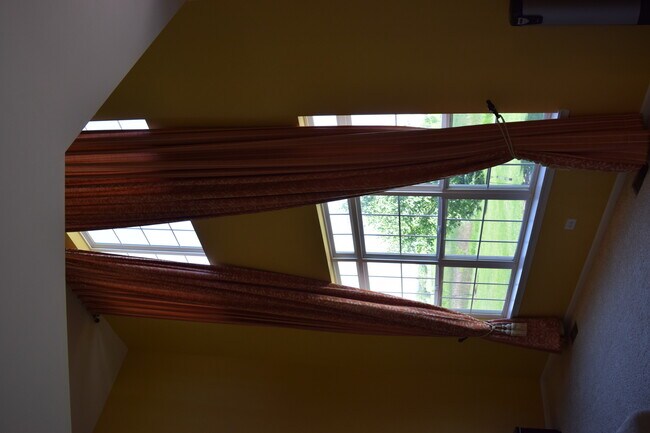 Building Photo - 2146 Cabrillo Ln