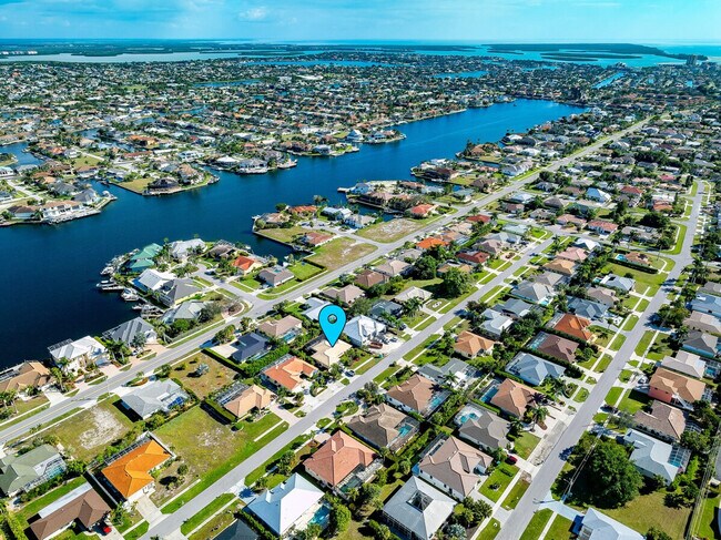 Building Photo - 149 Beachcomber St