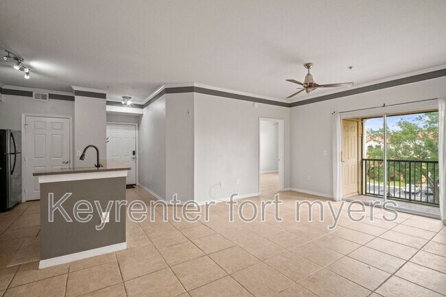 Building Photo - 11550 Villa Grand