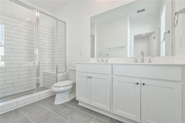 Building Photo - 490 Harmony Ter NW